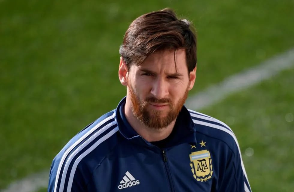 Lionel Messi deberá disputar, al menos, 12 partidos con el Barcelona antes del Mundial. / AFP PHOTO / GABRIEL BOUYS