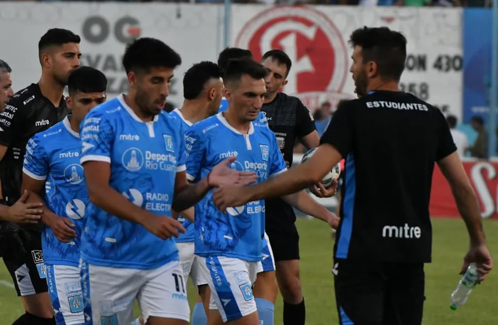 Estudiantes RC y su duelo ante Maipú, por la ida de semifinales del Reducido de la Primera Nacional, (Tomi Fragueiro / La Voz)
