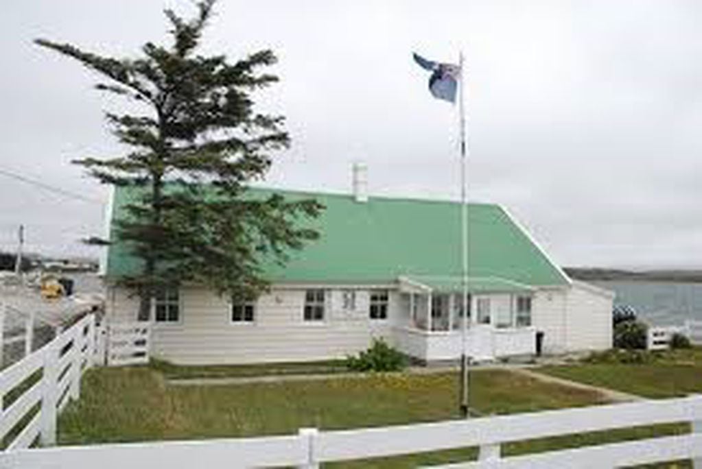 Edificio donde funcionan las oficinas de la Asamblea Legislativa de Malvinas.