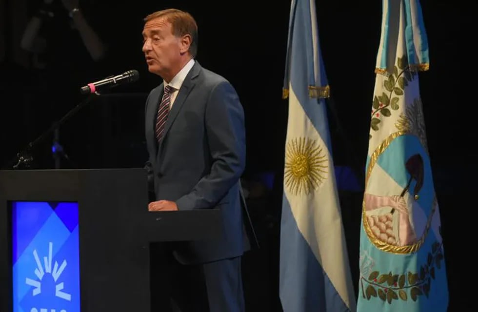 El gobernador Rodolfo Suárez fue el principal orador en la ceremonia de constitución del Consejo Económico, Social y Ambiental de Mendoza. (José Gutiérrez/Los Andes)