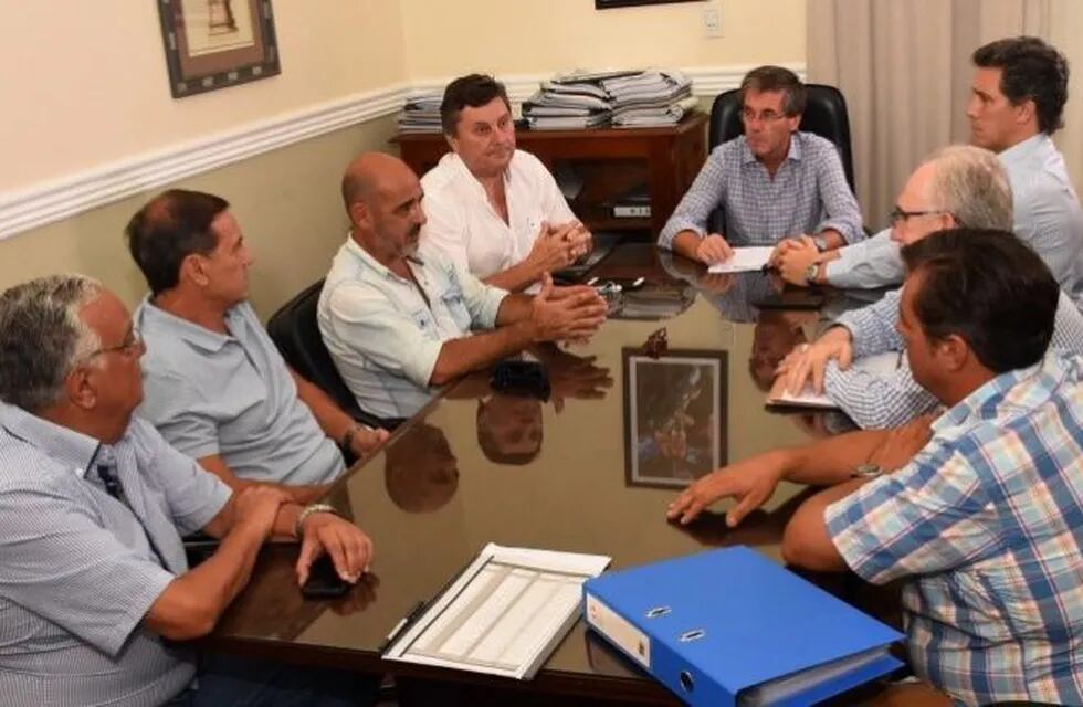 El Gobierno de Entre Ríos dialogó con el campo y propuso subir 36% el Inmobiliario Rural
