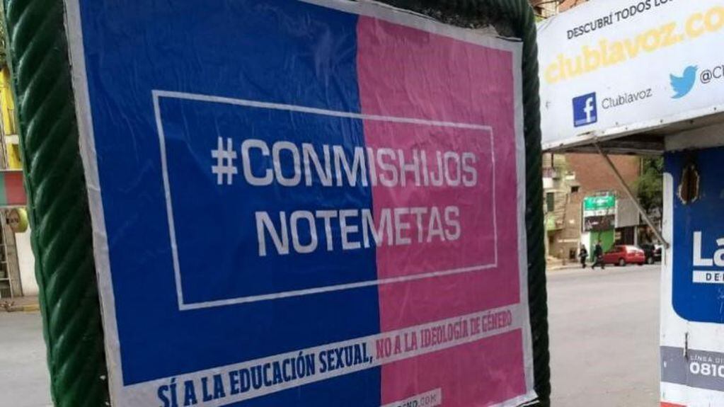 #Conmishijosnotemetas La campaña contra la Ley de Educación Sexual Integral encabezada por sectores religiosos.
