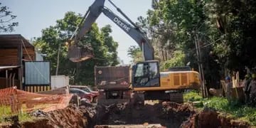 Avanzan las obras de saneamiento en el arroyo Las Dolores de Posadas