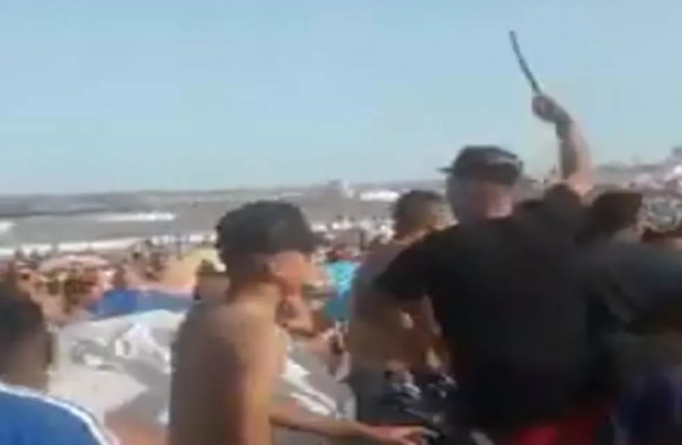 Incidentes en playa marplatense (Foto: Captura video Infobae)