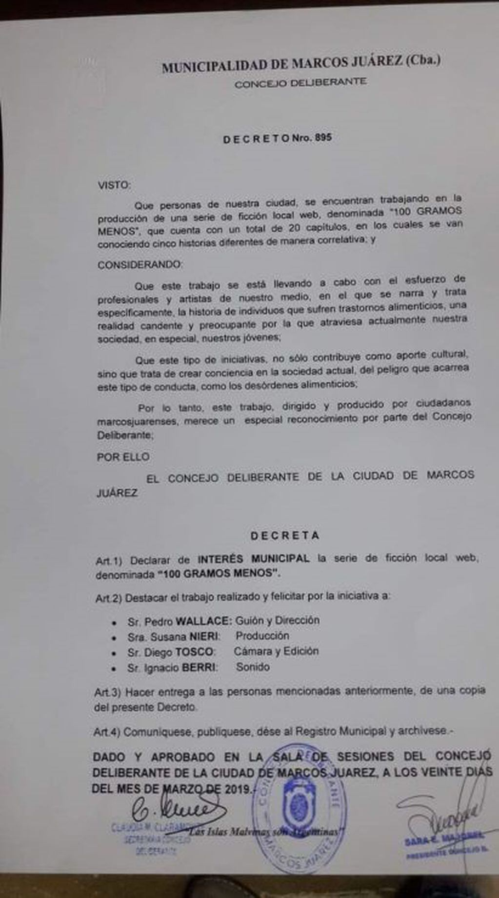 Decreto municipal Nº 895.