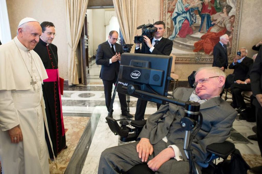 Stephen Hawking con el papa Francisco