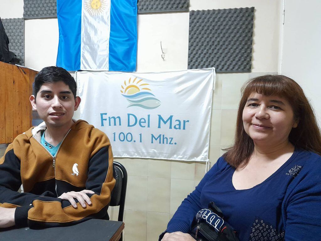 Jon y Norma en el programa radial Contalo Como Quieras de Fm del Mar (100.1)