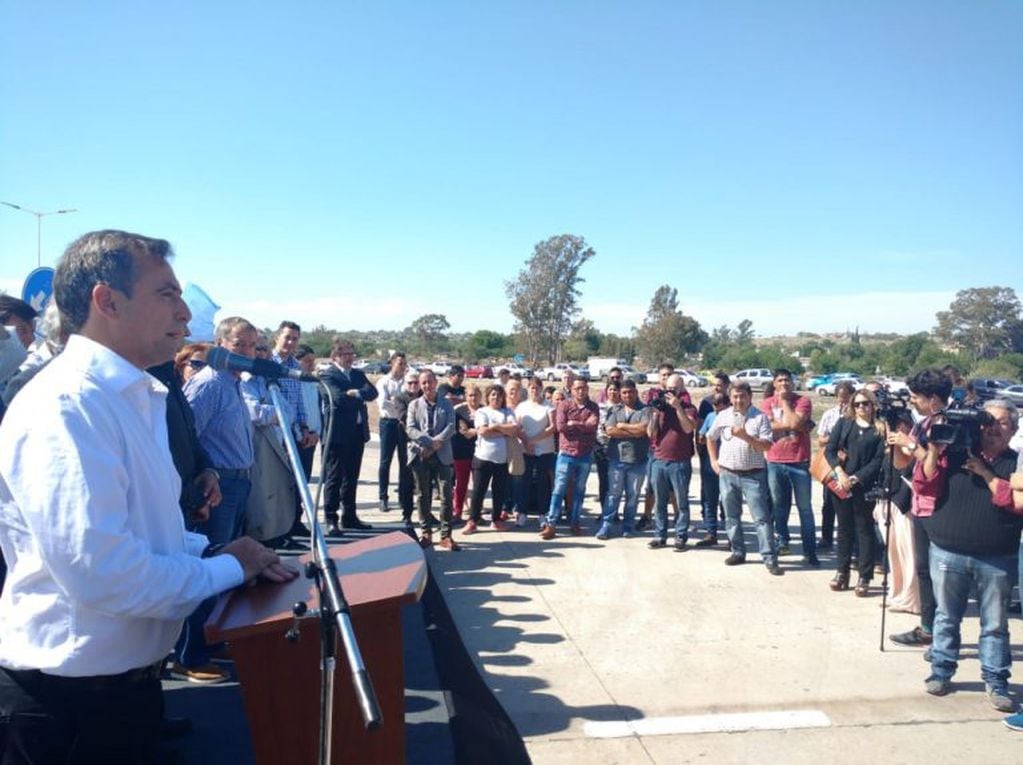 La obra de la Circunvalación en el ingreso por el este de la ciudad, que comunicará la avenida Costanera con la Terminal de Ómnibus.