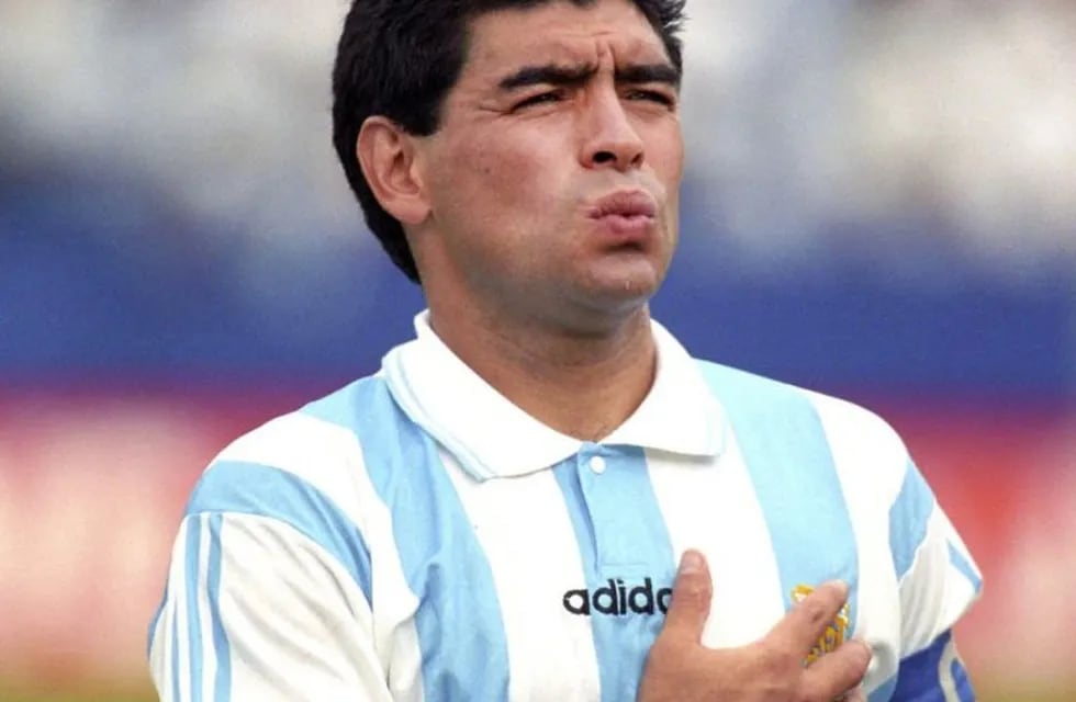 Maradona con la camiseta argentina (Foto: Web)
