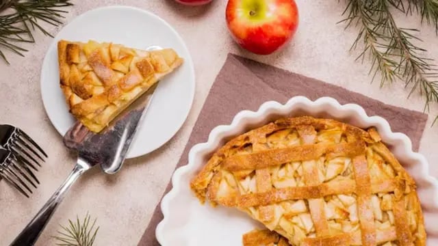 Sin gluten, sin azúcar y con pocos ingredientes: la receta imperdible de tarta de manzana