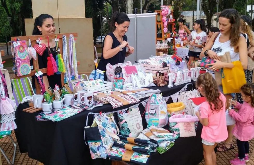 Feria de los enamorados en Iguazú.