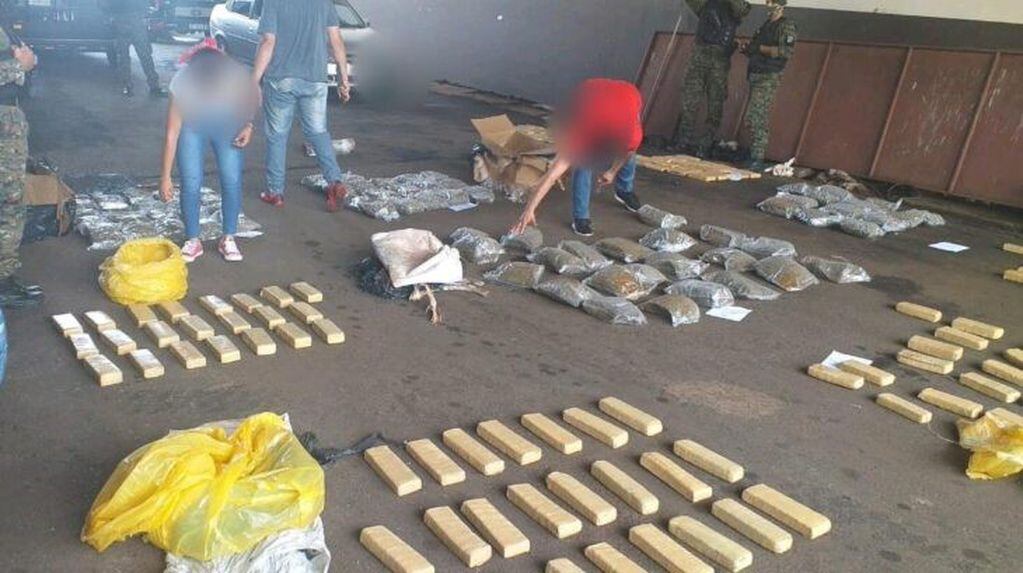 Secuestran 275 kg de marihuana que se encontraban en una alcantarilla en Posadas