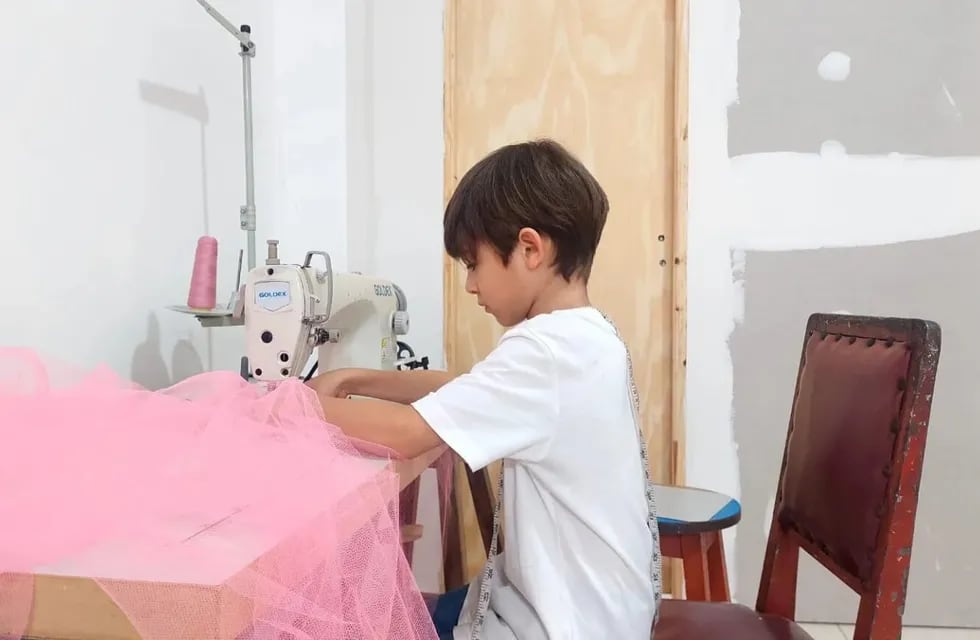 Niño prodigio de la moda participará en “La Ruta del Diseño Misionero” en el Cataratas Day.