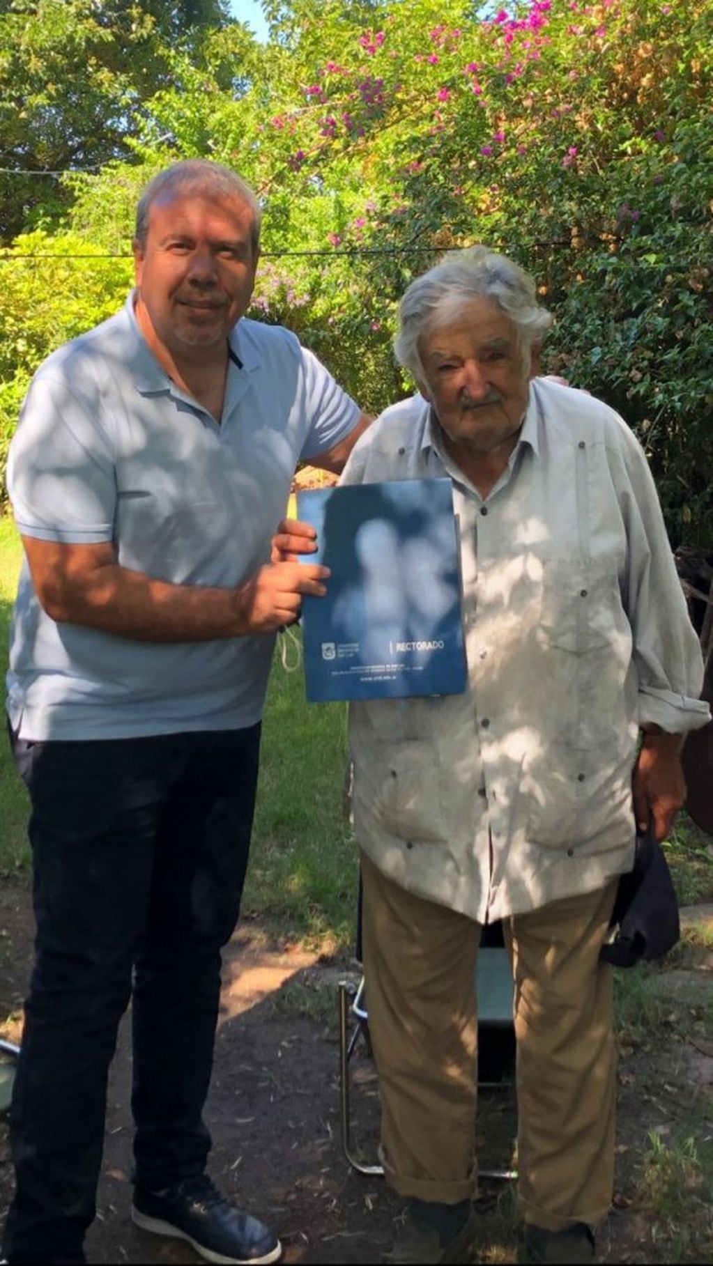 José "Pepe" Mujica con el rector de la UNSL.