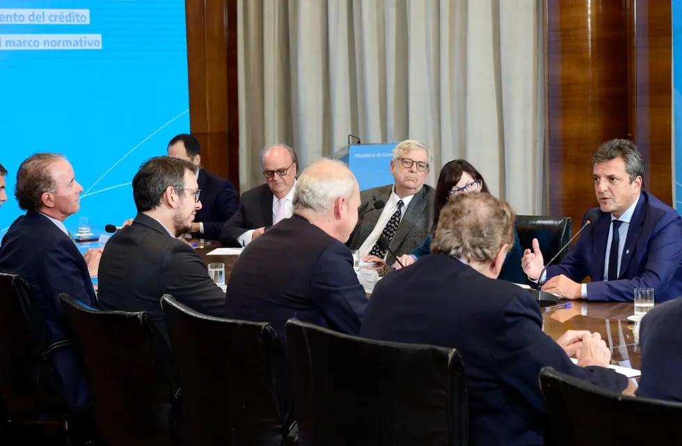Sergio Massa en la reunión con banqueros