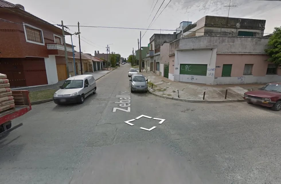 un Juez en Quilmes fue interceptado por tres jóvenes ladrones y respondió con un balazo que dejó sin vida a uno de ellos.