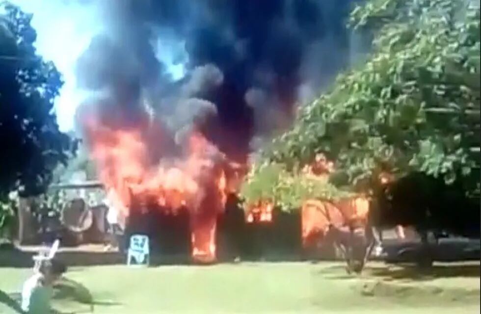 San Ignacio: una familia perdió todo en un incendio y piden donaciones