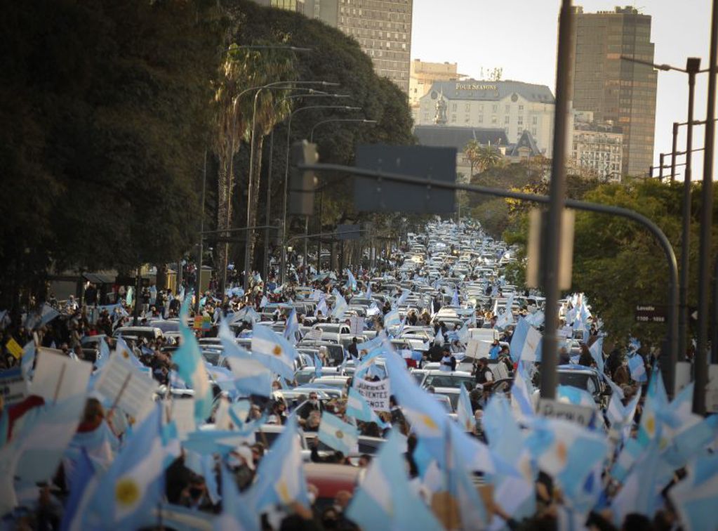 Marcha en contra del Gobierno en el Obelisco. (Foto Federico Lopez Claro)