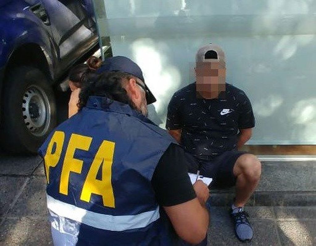 Leandro Olivera fue detenido en Italia y Mendoza por la Policía Federal.