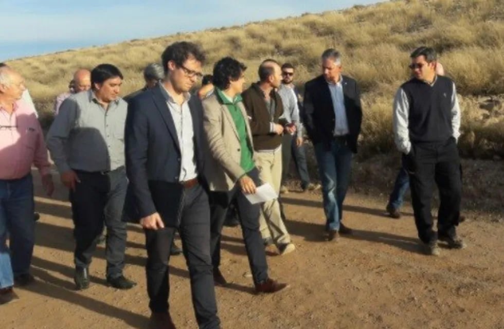 Autoridades de Emesa junto a representantes del INA y de la ORSEP Nación y Mendoza viajaron al departamento de Malargüe para recorrer las áreas del proyecto hidroeléctrico.