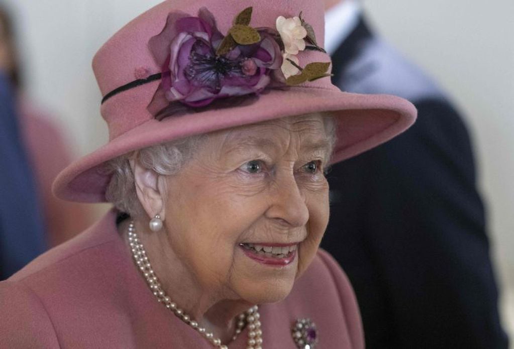 La reina Isabel II abandonó el palacio de Buckingham para protegerse del coronavirus.
