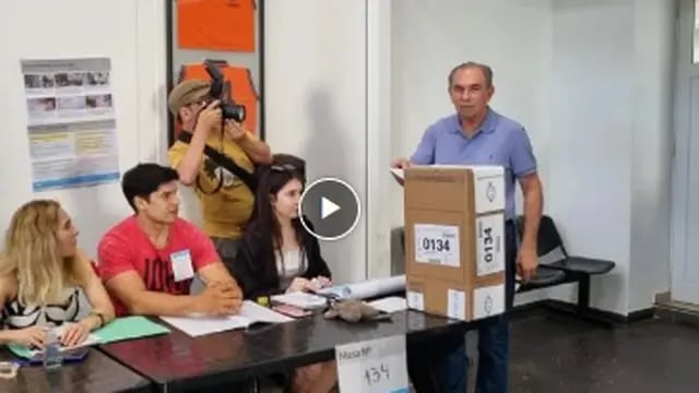 Balotaje 2023: el intendente de Posadas, Leonardo “Lalo” Stelatto, emitió su voto