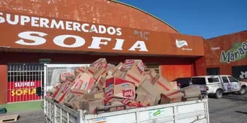 Tres Arroyos: Decomisan una gran cantidad de mercadería vencida en un supermercado