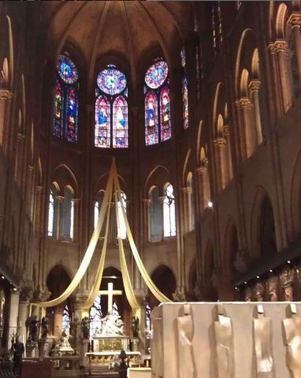 Los vitrales de la catedral de Notre Dame son considerados obras de arte (Fuente: Instagram)