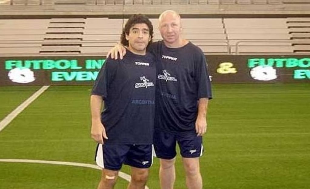 Carlos Mac Allister y Diego Maradona, citados para el repechaje con Australia en 1993 (archivo La Voz).