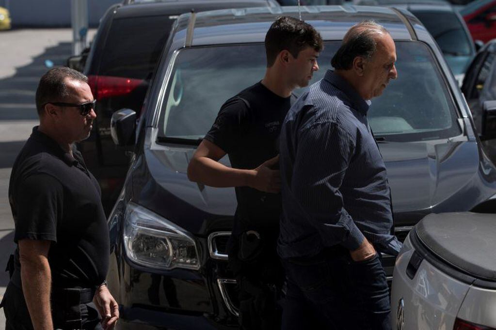 El momento de la detención del gobernador de Río de Janeiro. Foto: AP.