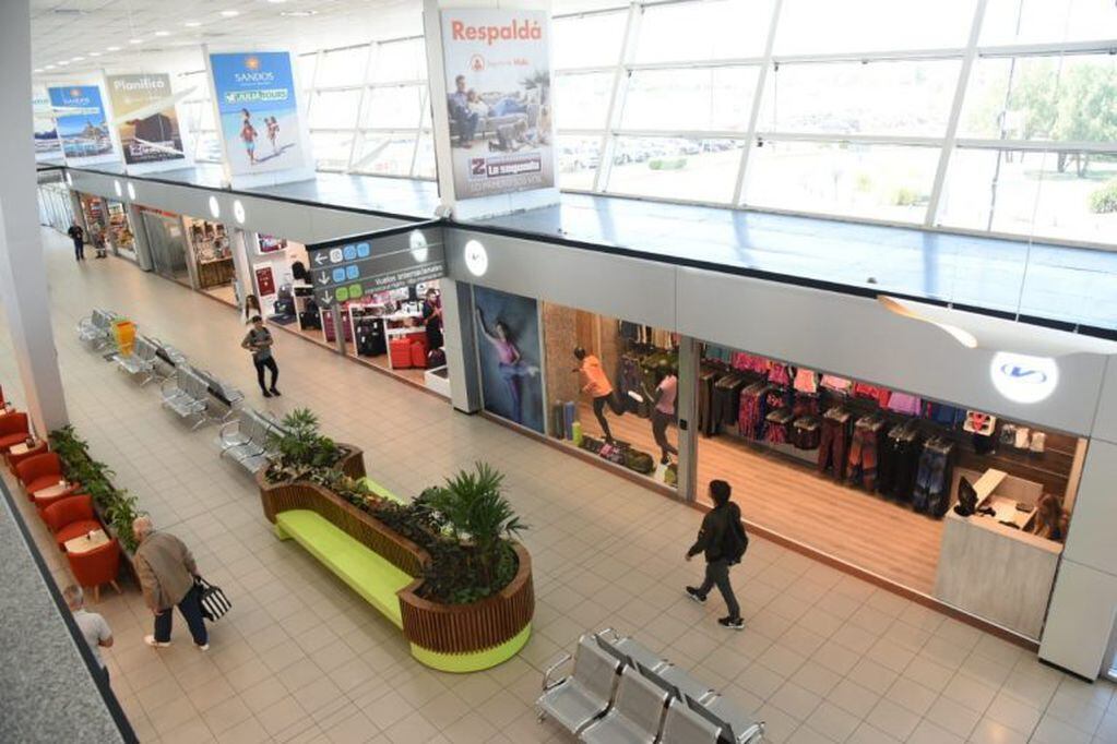 Inauguraron el renovado paseo comercial del Aeropuerto de Rosario