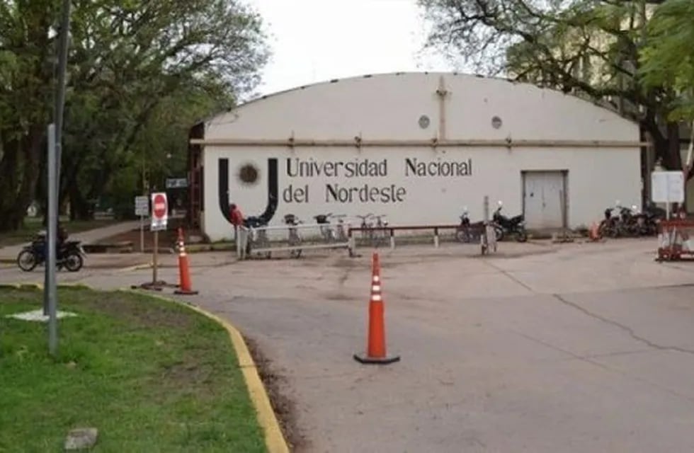 Entrada a la Universidad Nacional del Nordeste (Web).