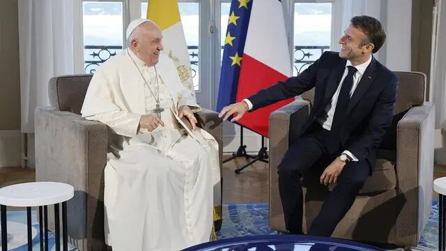 Papa Francisco y Macron