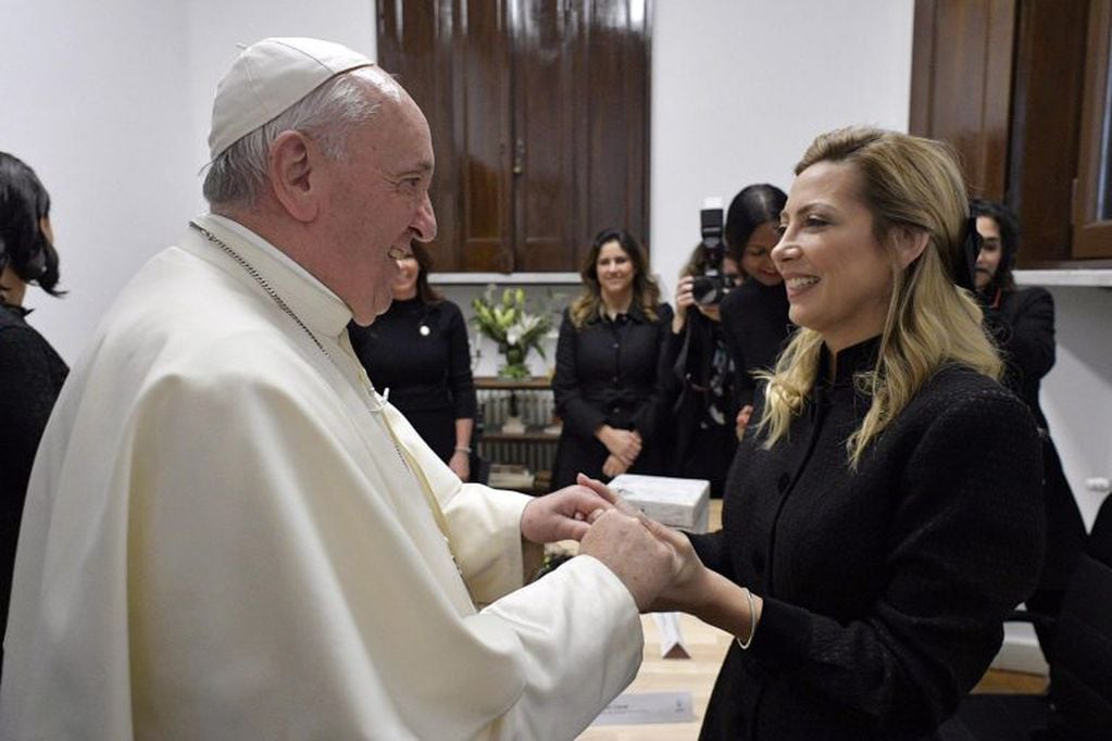 El papa Francisco y Fabiola Yáñez.