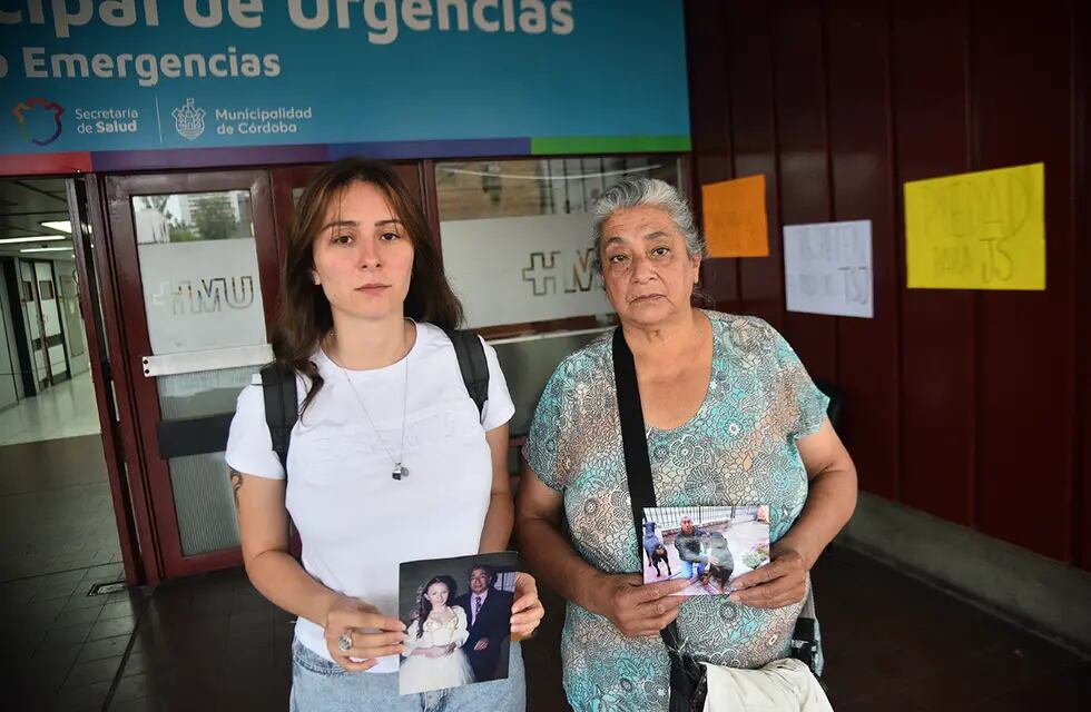 Familiares del hombre internado en el hospital de Urgencias.