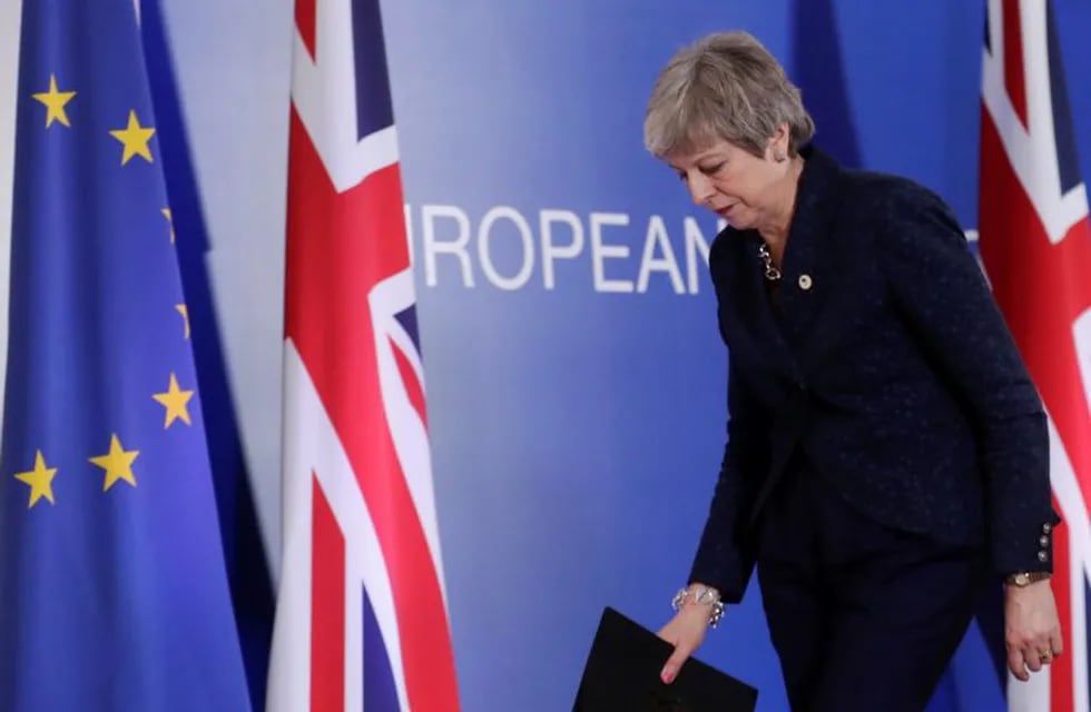 Brussels (Belgium), 22/03/2019.- (FILE) - Britain's Prime Minister Theresa May gives a press briefing at the end of article 50 session at the European Council in Brussels, Belgium, 21 March 2019 (reissued 24 March 2019). According to reports in some British Sunday newspapers and online media, the Prime Minister could be replaced by an interim leader who would lead the UK through Brexit. The reports say that cabinet ministers plan to oust May as prime minister and replace her with a 'caretaker leader' until a proper leadership competition takes place later in the year. (Bélgica, Reino Unido, Bruselas) EFE/EPA/OLIVIER HOSLET