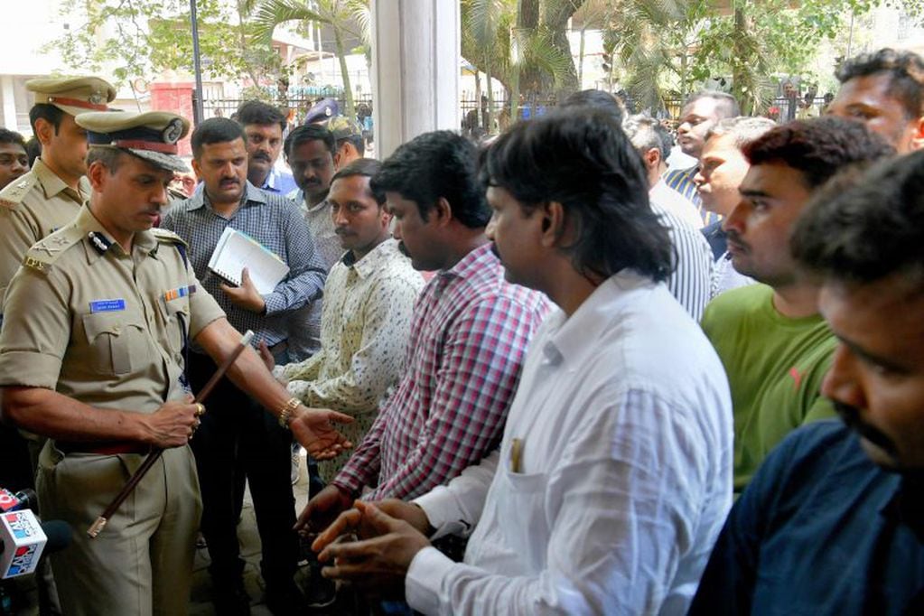 Se instruye en el Central Crime Branch para despejar disturbios en la elección general en Karnataka, Bangalone