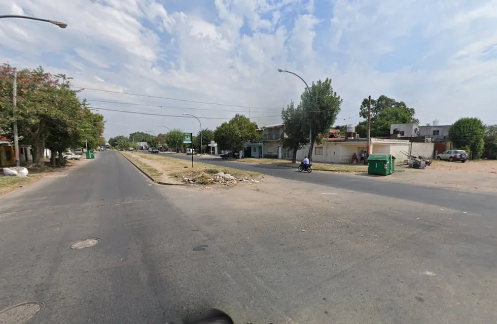 El homicidio se registró en inmediaciones del cruce de Avellaneda y Doctor Riva. (Google Street View)