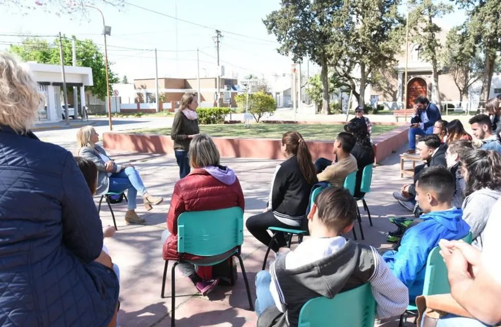 El acto por el día de la paz se llevó a cabo en la plaza con el mismo nombre en el barrio Guillermo Lehmann (Prensa Municipalidad de Rafaela)