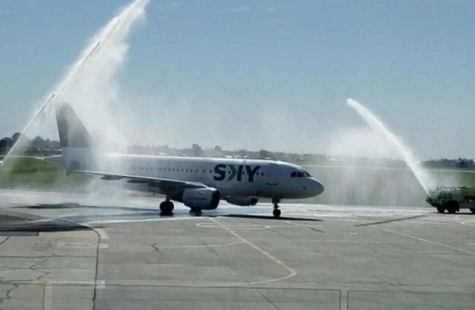 Llegó el primer avión de Sky a Rosario