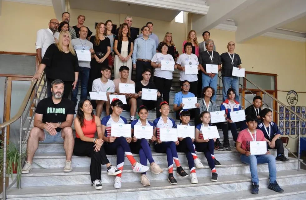 El Concejo Deliberante reconoció a los puntaltenses que obtuvieron medallas en los Torneos Bonaerenses.