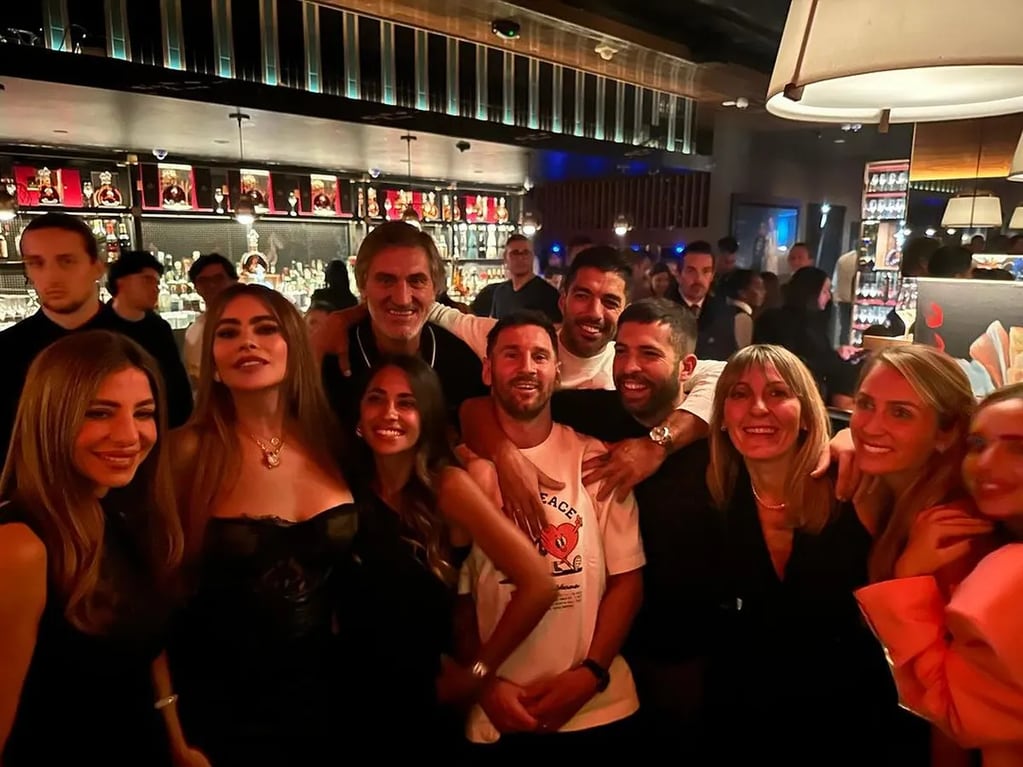 Antonela Roccuzzo y Leo Messi fueron a Papi Steak, un exclusivo restaurante de Miami Beach