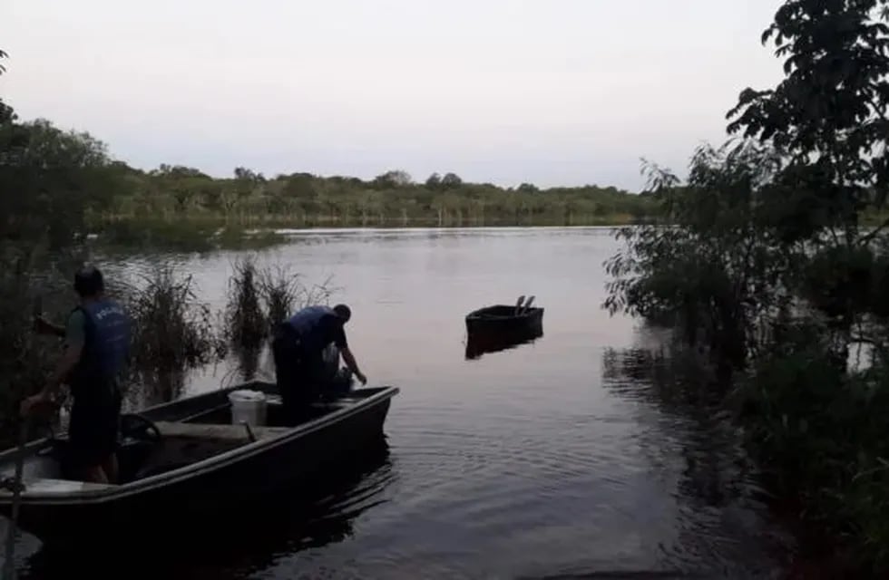 Puerto Libertad: un hombre murió ahogado tras caer de una canoa.