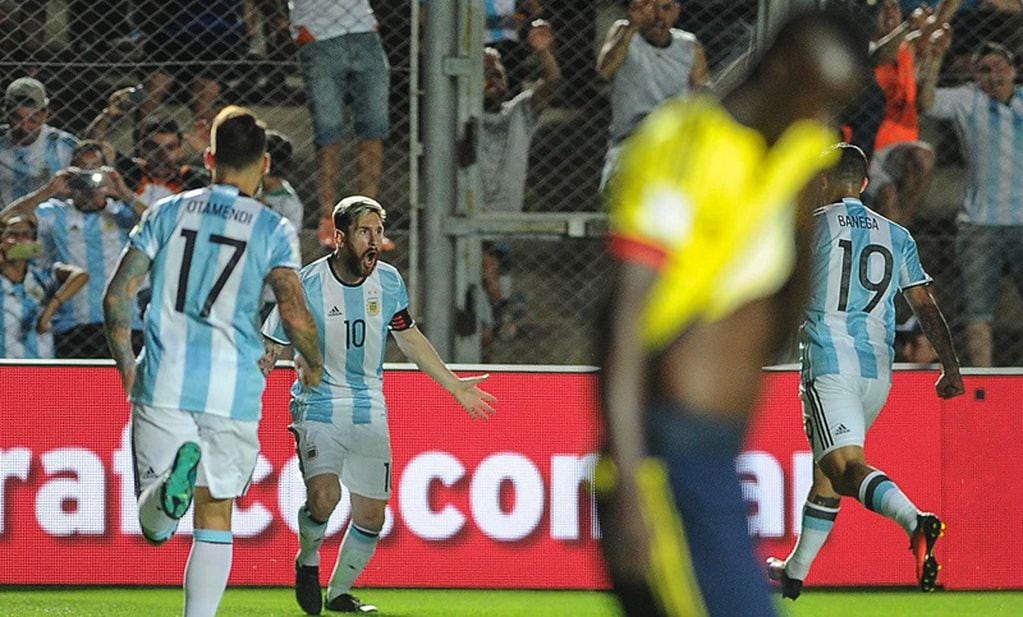 Lionel Messi, festejando un gol con la Selección.