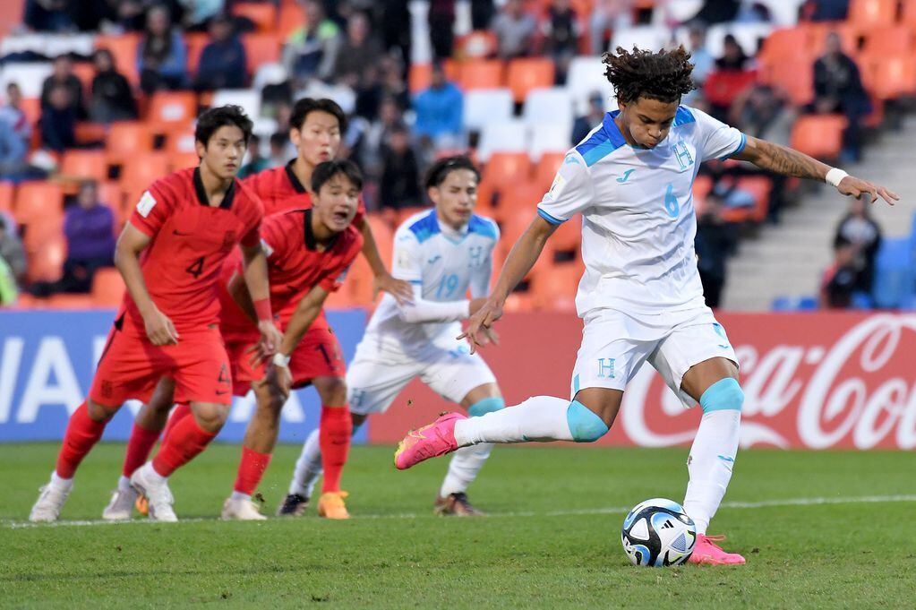 Corea del Sur y Honduras igualaron 2-2 en el Estadio Malvinas Argentinas.