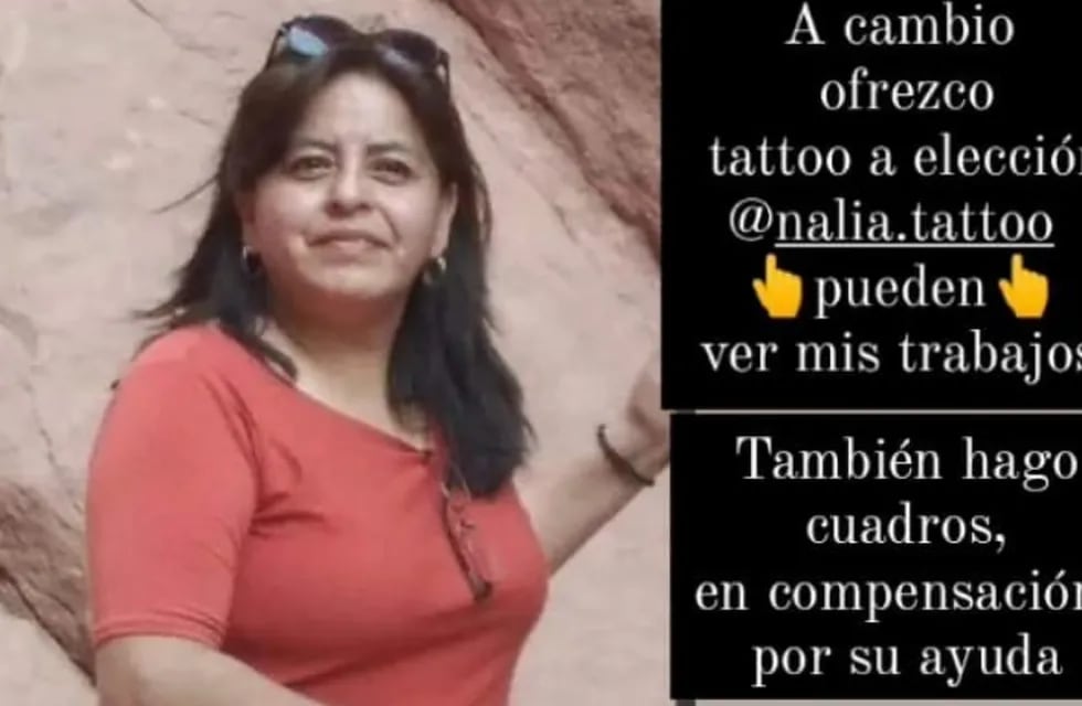 Una joven ofrece tatuajes y cuadros a cambio de ayuda para operar a su mamá