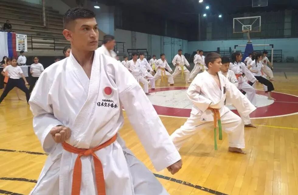 Seminario “Las Bases del Karate -Do Shotokan” en Puerto Iguazú