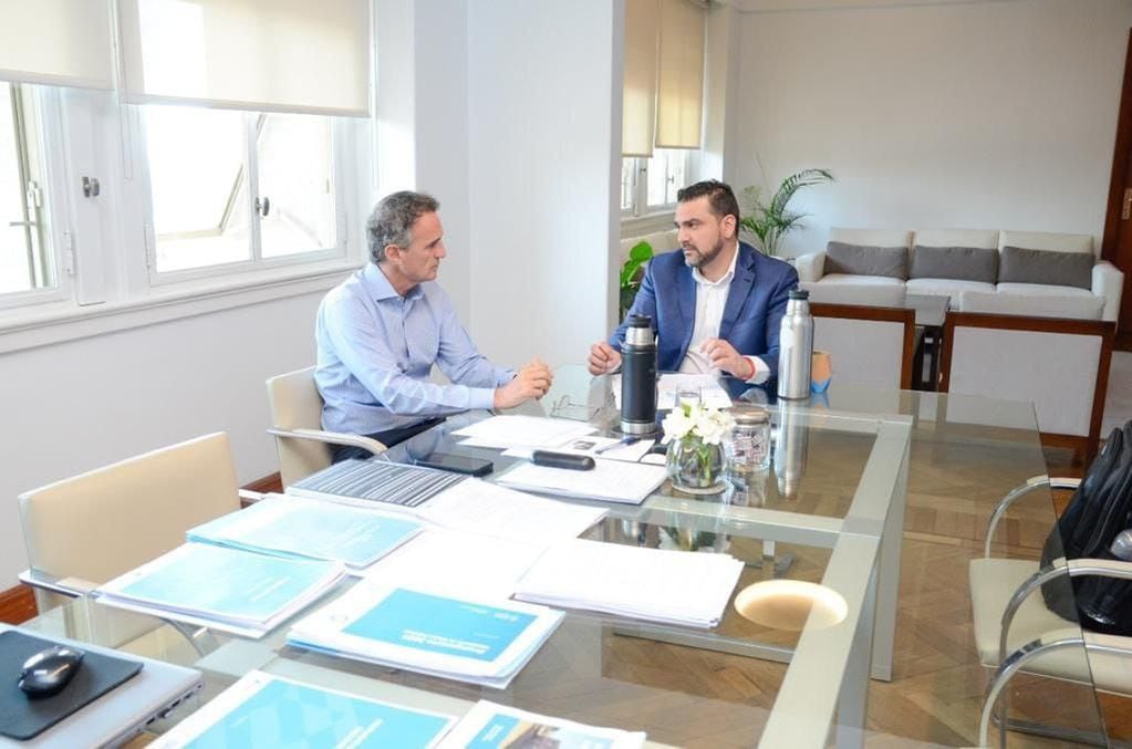 Walter Vuoto mantuvo un encuentro con el Ministro de Obras Públicas de la Nación, Gabriel Katopodis en Buenos Aires