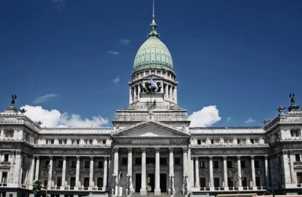 Peña rechazó que el Ejecutivo tuviera facultades para solicitar que sea incluido el posible desafuero de la ex presidenta, Cristina Kirchner.