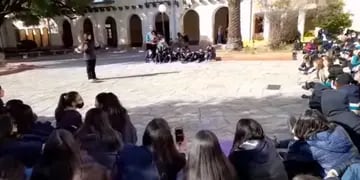 Manifestación de alumnos en el Colegio Nacional de San Luis